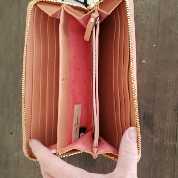 🔹️Kate Spade🔹️ Devoe Street Lacey Embellished large zip Continental Wallet - Picture 10 of 12